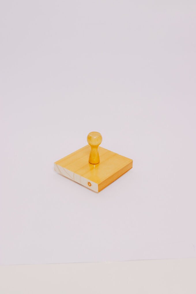 Kit Carimbo - Madeira 9,5x9,5cm + Almofada